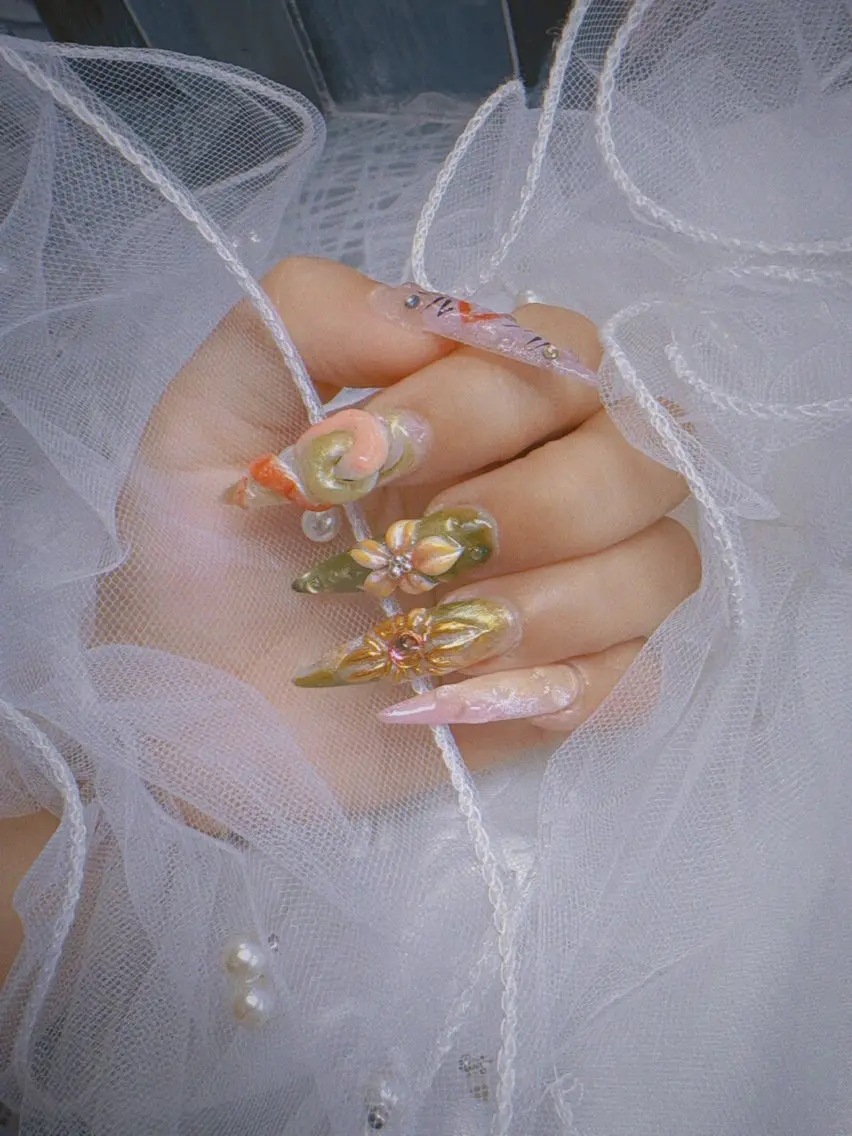 ネイル L’eclat Nailのネイルデザイン