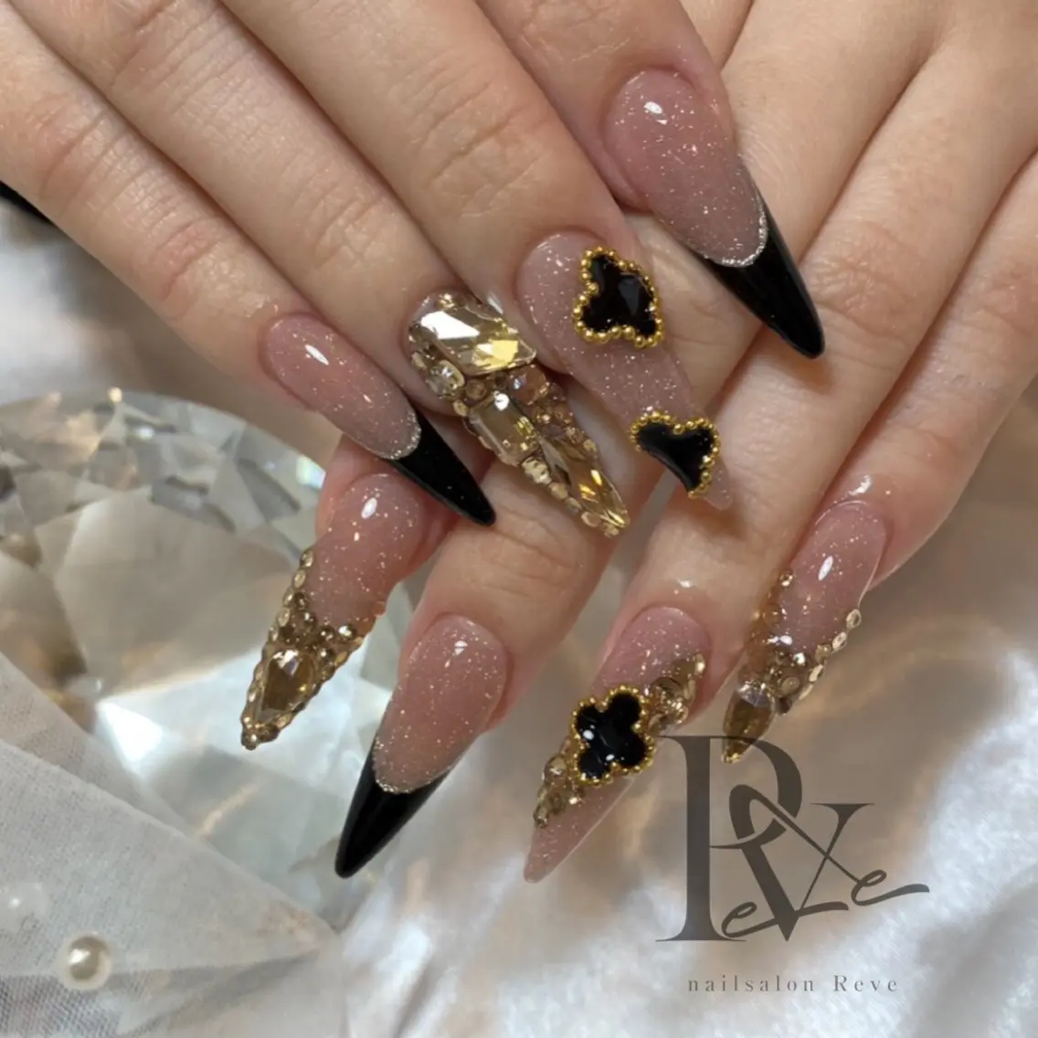 ネイル ハンドネイル reve 🎀のネイルデザイン