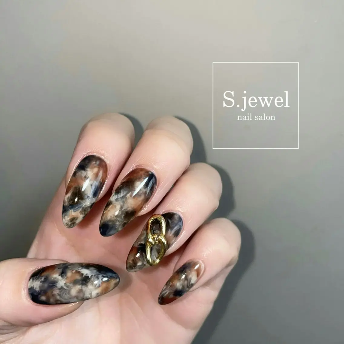 ネイル S. JEWELのネイルデザイン