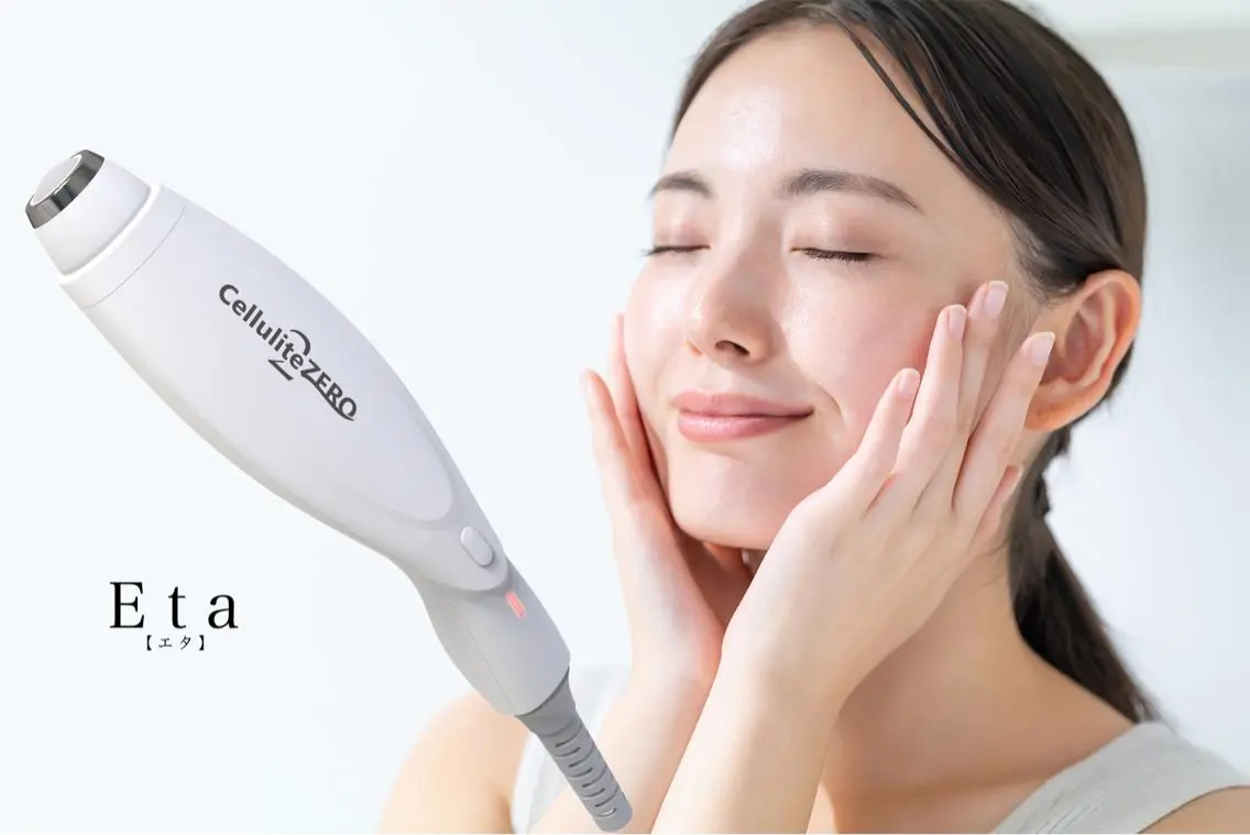 💞ホワイトニング+眉WAX+フェイシャル50ショット(小顔⤴️肌質改善に)の写真