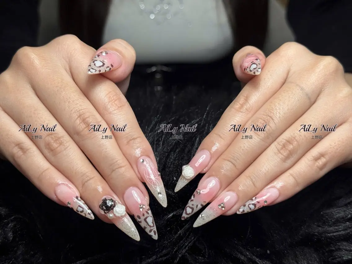 ネイル アートネイル ジェルネイル マグネットネイル ニュアンスネイル シンプルネイル ハンドネイル AiLy Nail 上野店のネイルデザイン