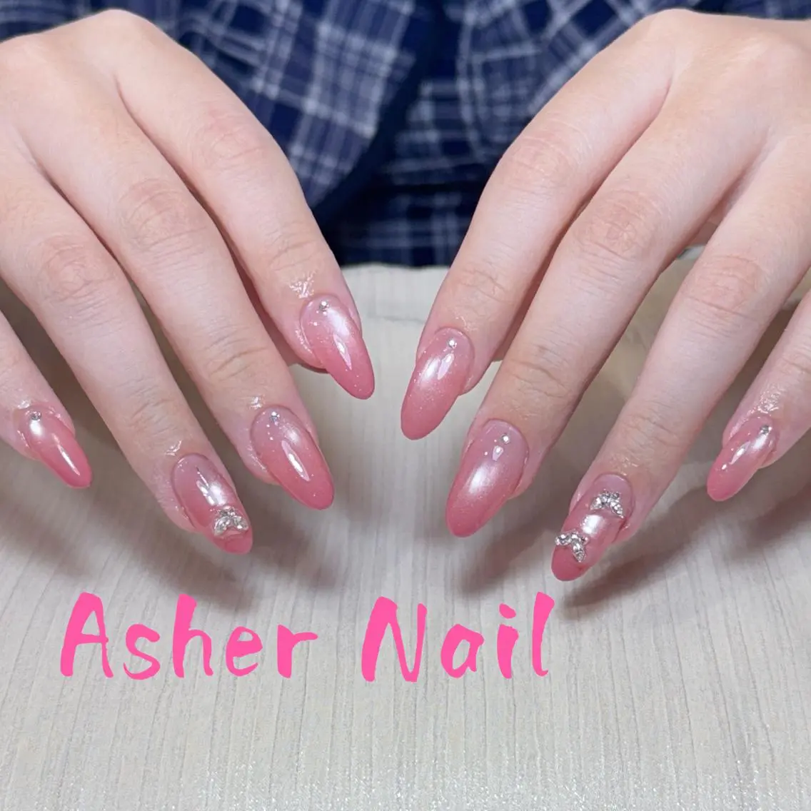 ネイル キラキラネイル 韓国ネイル マグネットネイル マットネイル 持ち込み ハンドネイル ハンドケア Asher-Hana 🎗のネイルデザイン