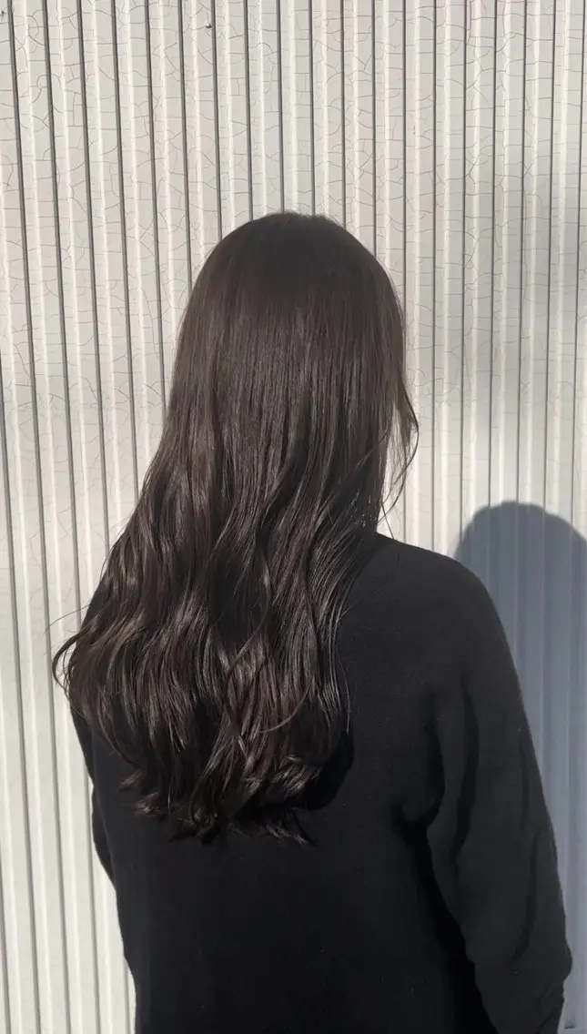 ロング カラー ブリーチ ロング 東山 紗月のヘアスタイル