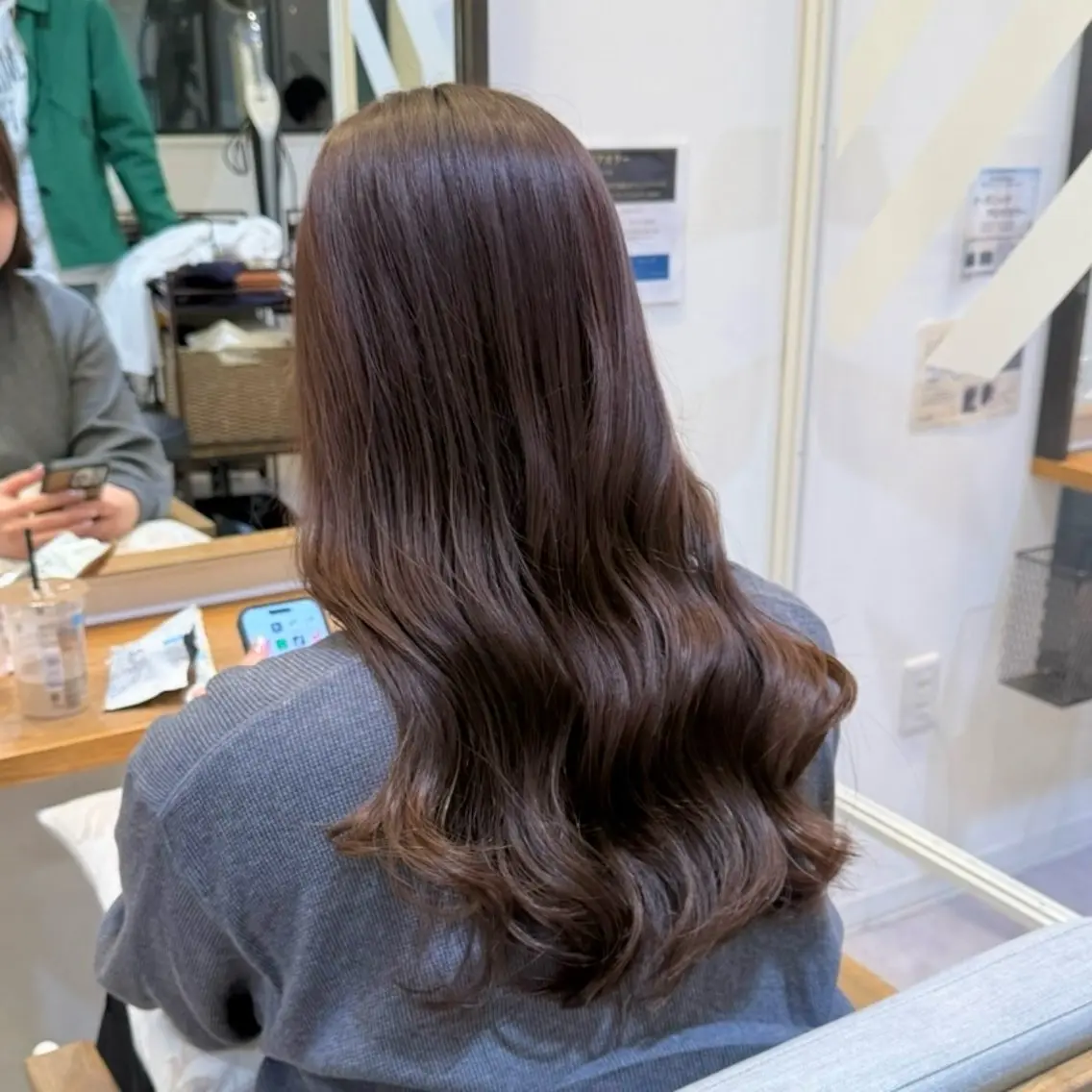 ロング ロング AILERON 陣岸のヘアスタイル