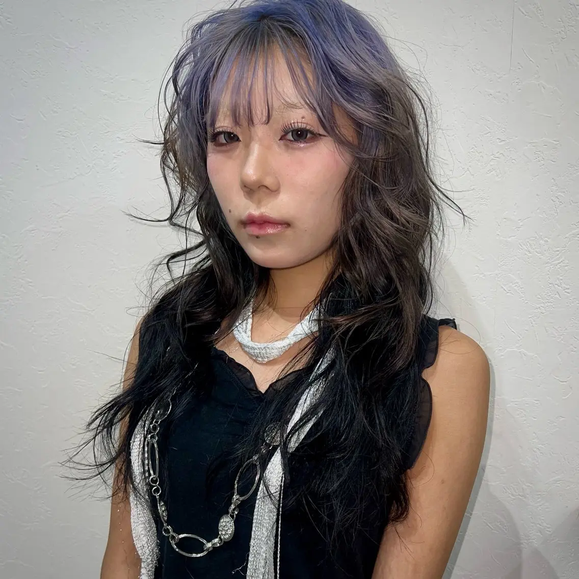 カラー ヘアカラー AYU/ブリーチ/ レイヤーカットのヘアスタイル