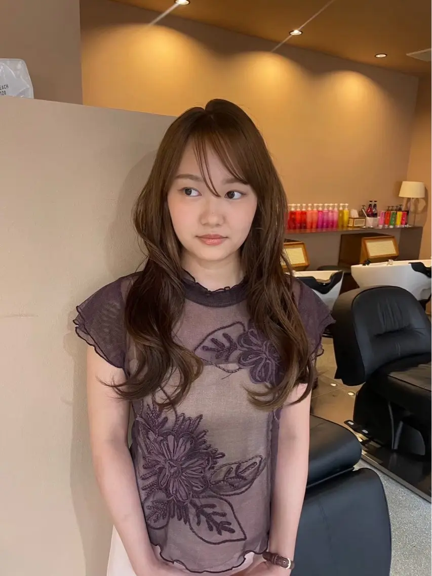 カラー YOKE akaneのヘアスタイル
