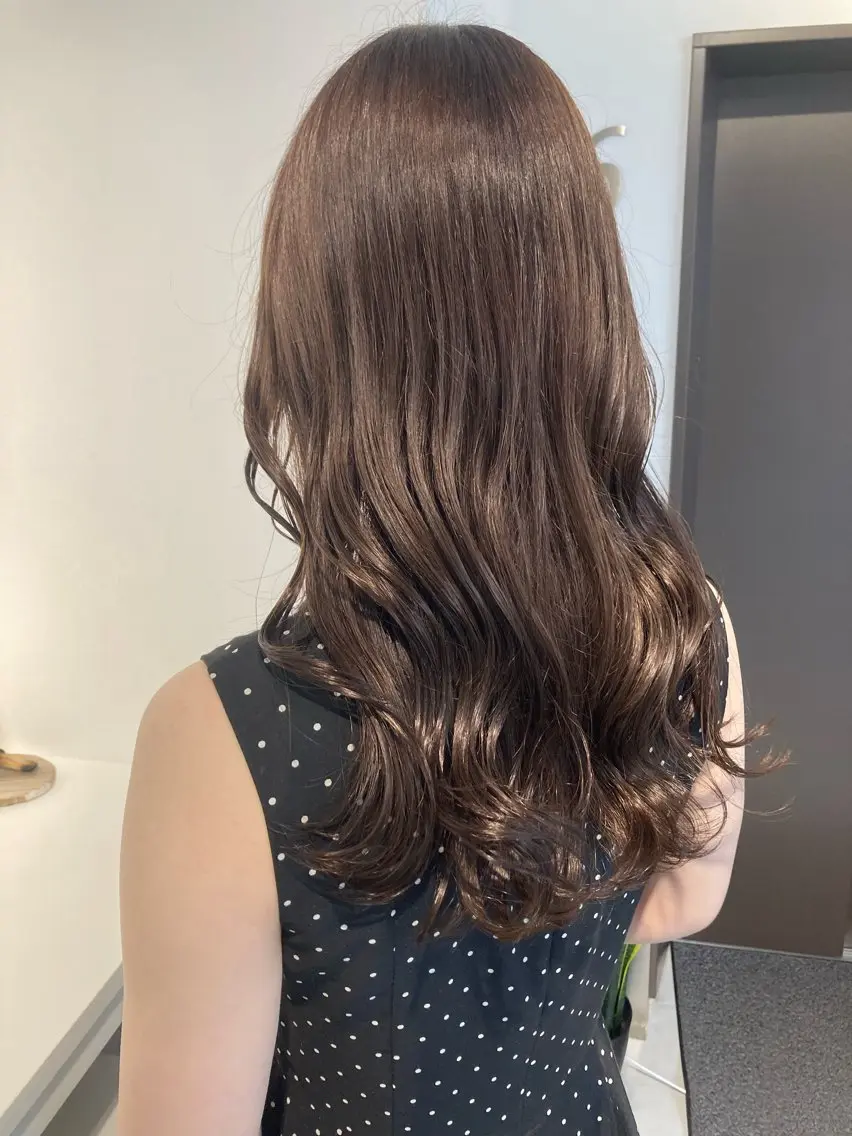 セミロング カット ヘアカラー トリートメント ✨色持ちの良い艶 カラー✨蟹江真世のヘアスタイル