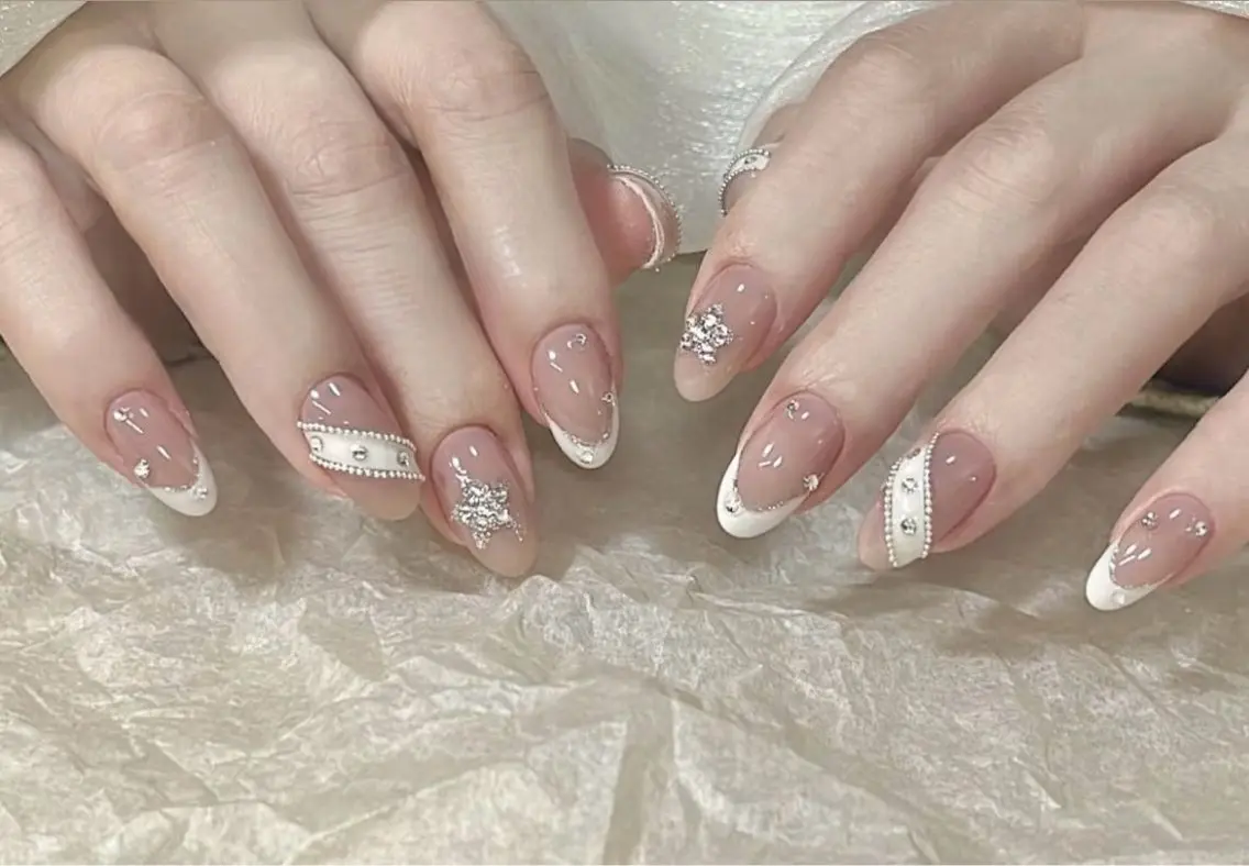 ネイル MoonHi Nail 朝霞台のネイルデザイン