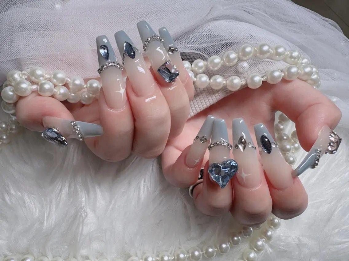 ネイル フレンチネイル ジェルネイル ハロウィン 韓国ネイル マグネットネイル ハンドネイル Hbaby nailのネイルデザイン