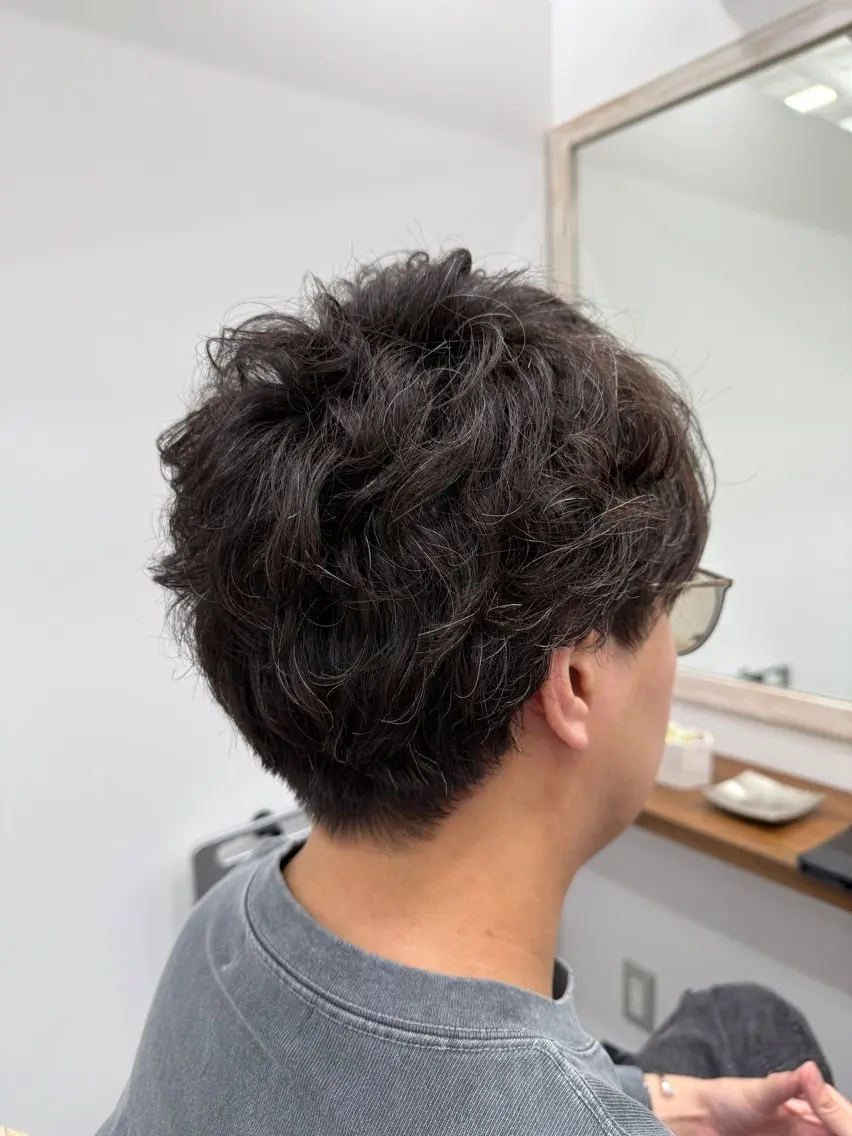 【men's限定】毎日のスタイリングが楽になる♪メンズカット+ニュアンスパーマの写真