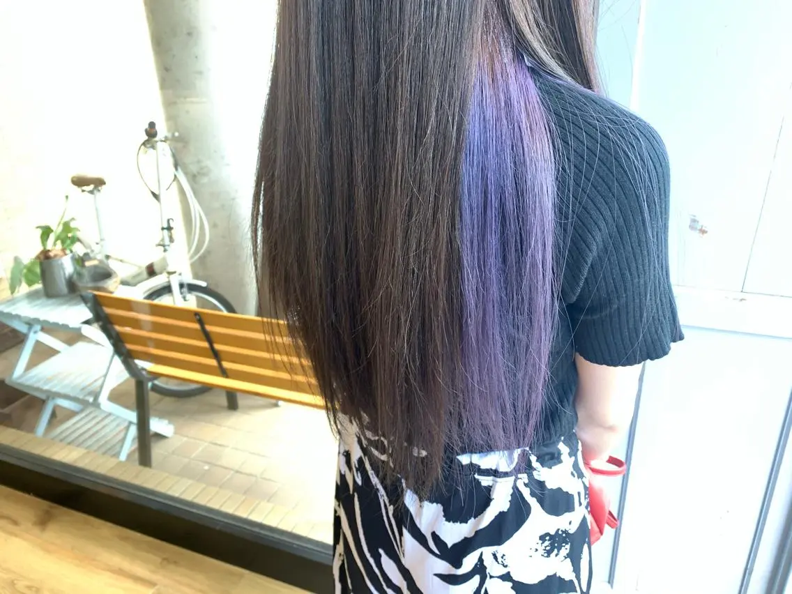 ロング カラー パープルカラー ヘアカラー トリートメント ツキダテ ユイのヘアスタイル