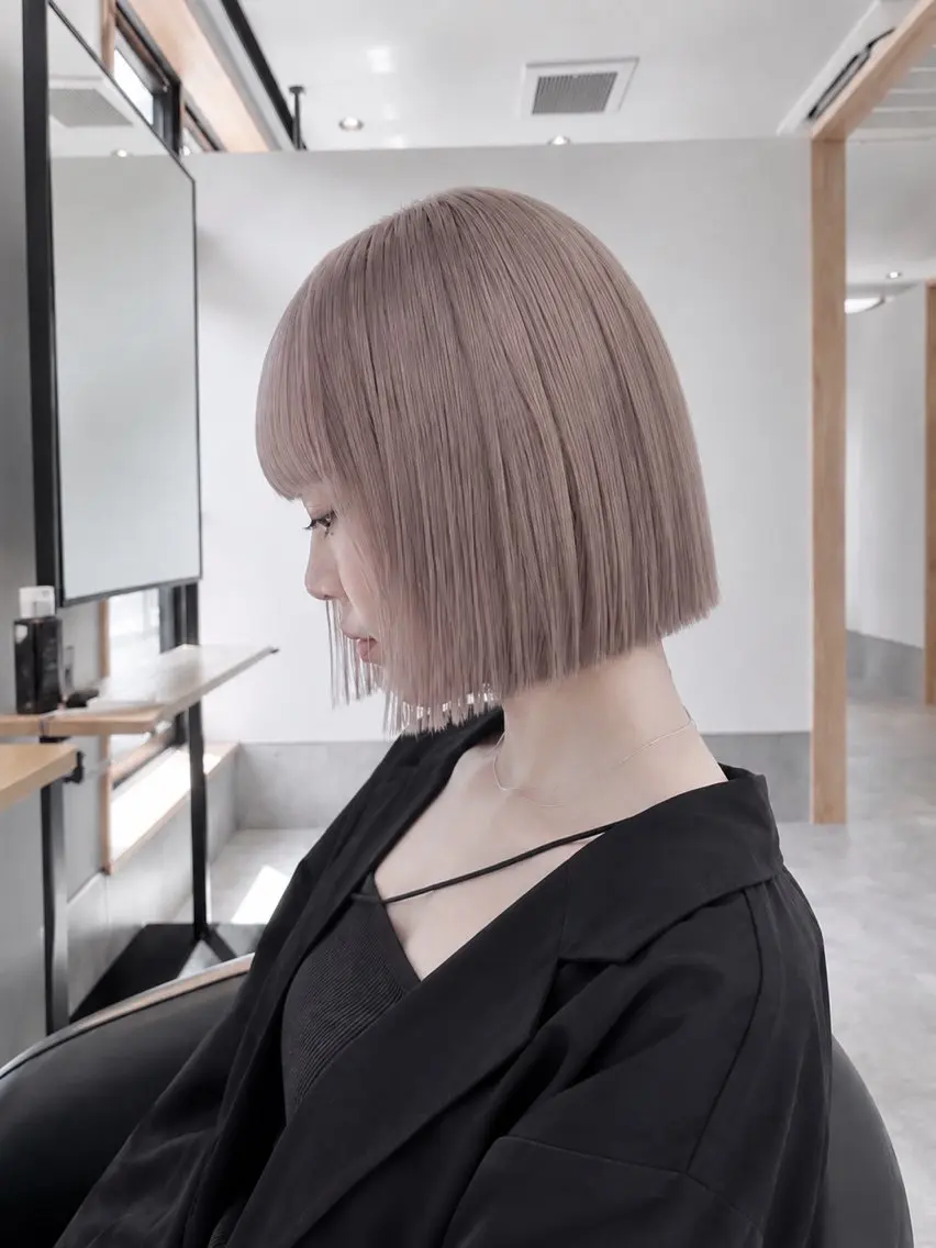 カラー 🫧岡山/ハイトーン ボブ/MEI🫧のヘアスタイル