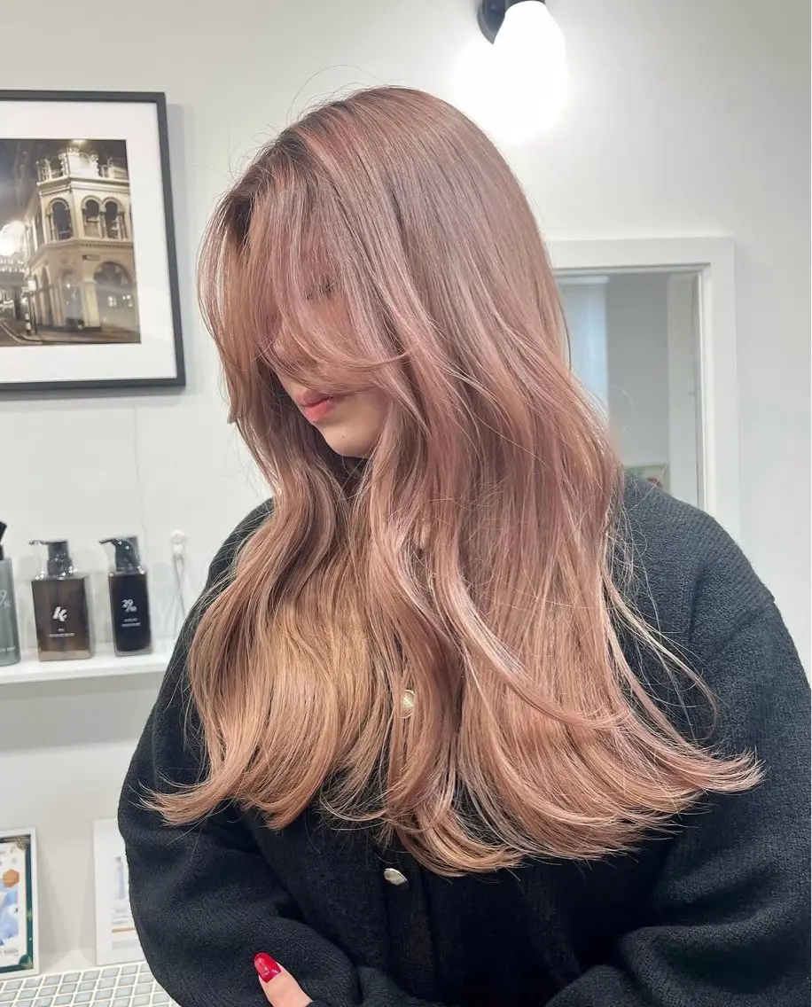 ロング カラー ヘアカラー 𝐑𝐀𝐈𝐇𝐀 /リタッチモデルのヘアスタイル