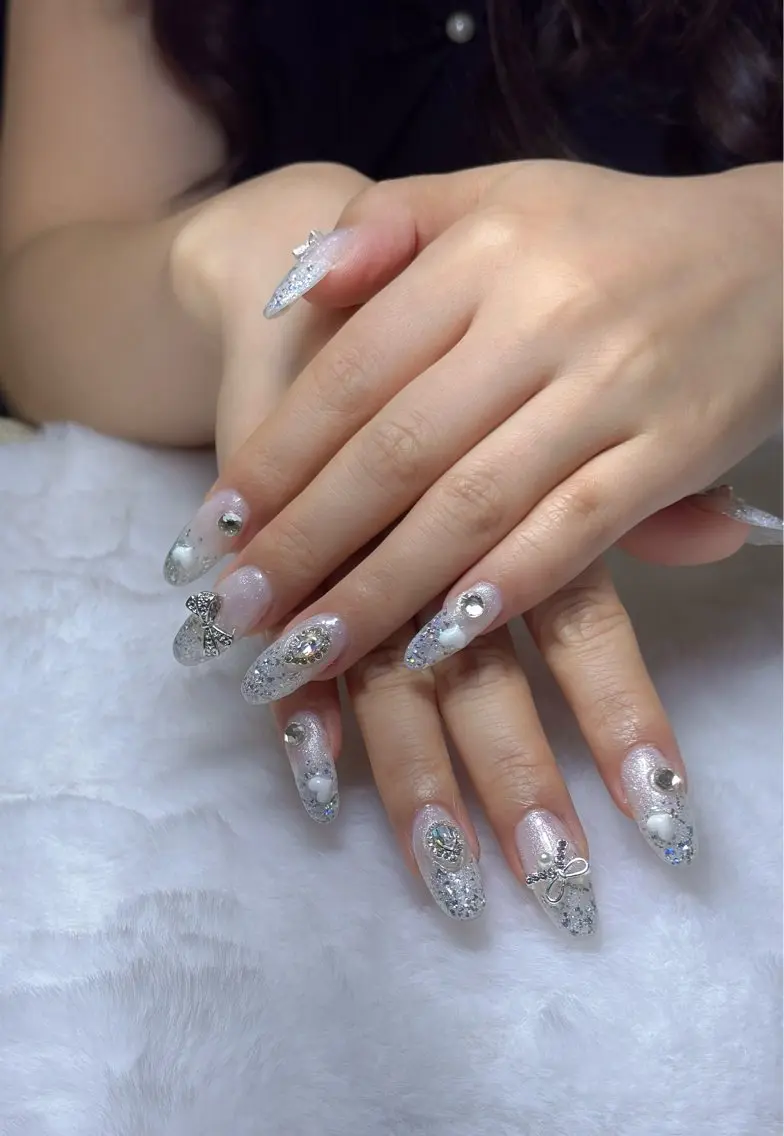 【HAND】 チップ長さ出し★ゴージャス★持ち込みやり放題の写真