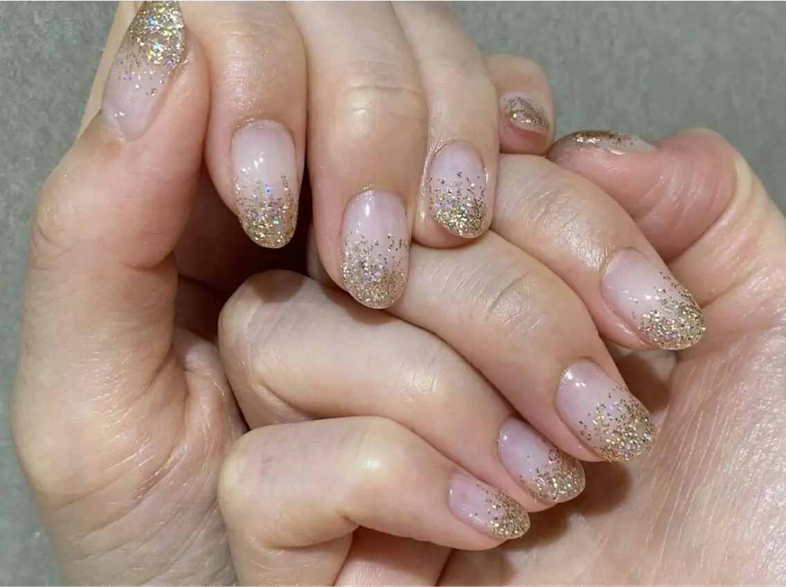 ネイル グラデーション ラメ(グリッター) ラメグラデーション 💎【IRY】💎 Tsukiのネイルデザイン