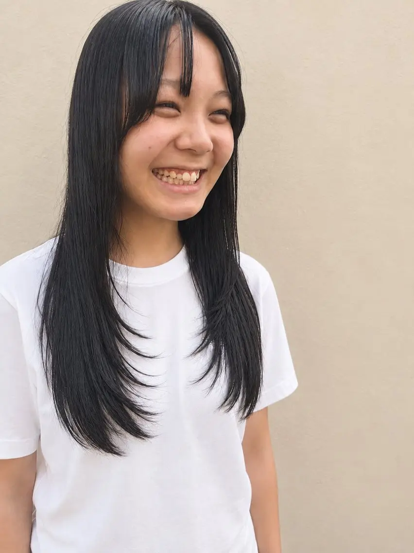 ロング くびれヘア 韓国風ヘア レイヤーカット ロング 小顔カット カット 田中 和葉のヘアスタイル