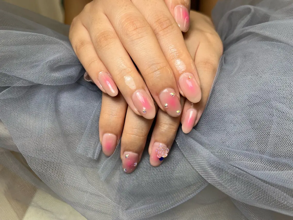 ネイル チークネイル ToliyDeliy Nail Salonのネイルデザイン