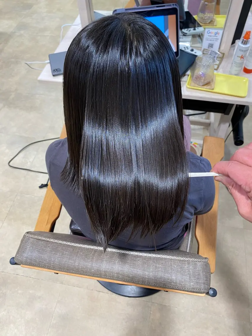 ロング パーマ カット 縮毛矯正 饒平名 知也のヘアスタイル
