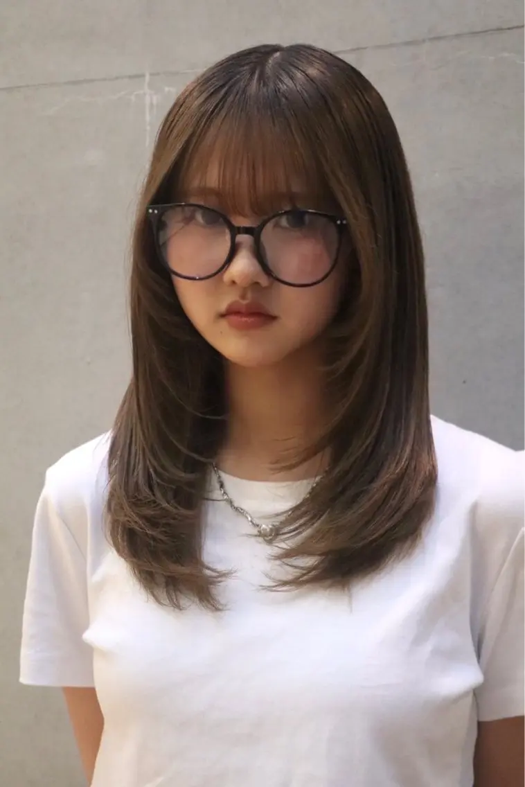 セミロング カラー カット ヘアカラー レイヤー/ブリーチ iwamiya岩見谷のヘアスタイル
