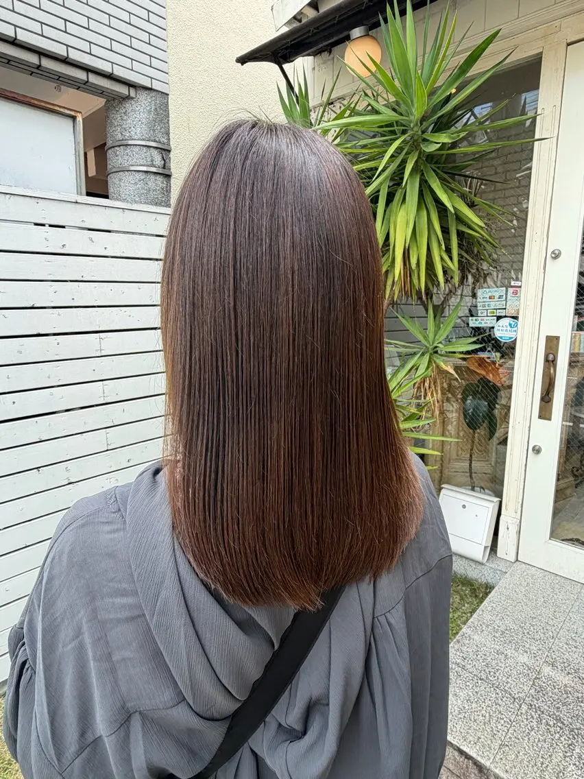 セミロング カラー カット ヘアカラー トリートメント girouette 中尾真菜のヘアスタイル
