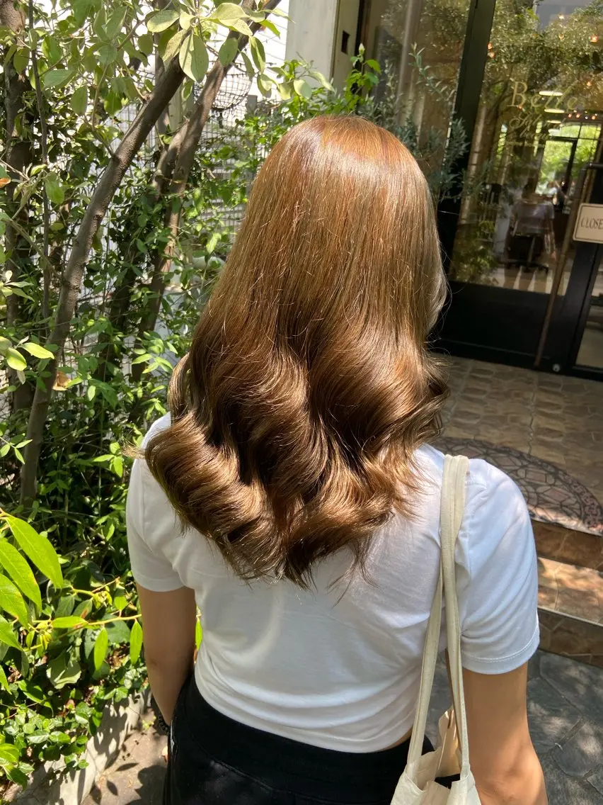 カラー ベージュカラー ブリーチ ブリーチなしカラー オリーブベージュ ダメージレス美容師 🌱水島侑理のヘアスタイル
