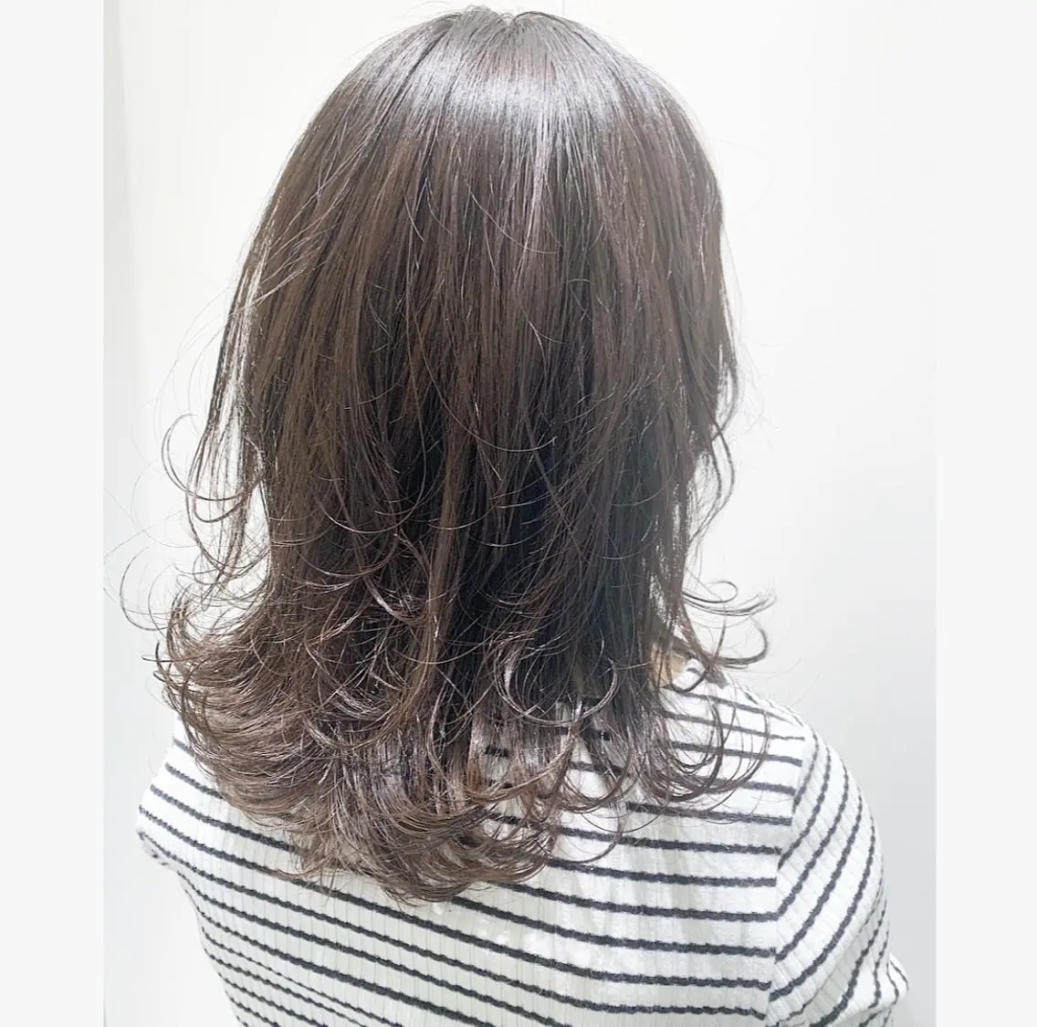 セミロング カラー 💙美髪救世主💙 関華蓮のヘアスタイル