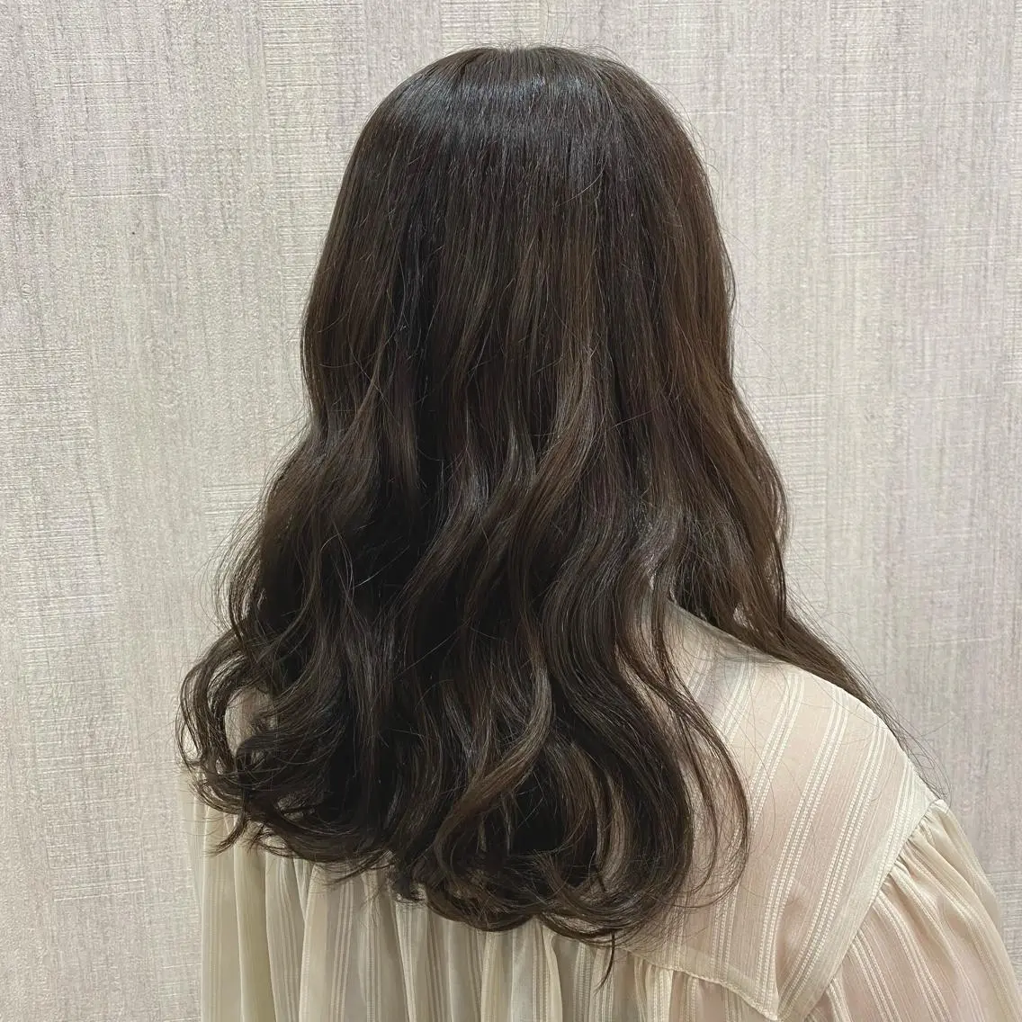 ロング カラー カット ヘアカラー トリートメント 🫧透け感⋆艶髪💎 山口アヤカのヘアスタイル