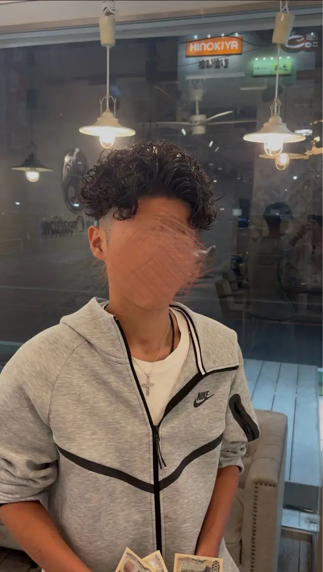 パーマ メンズ メンズパーマ カット パーマ メンズパーマ💈/ ハイトーン🔥翔太のヘアスタイル