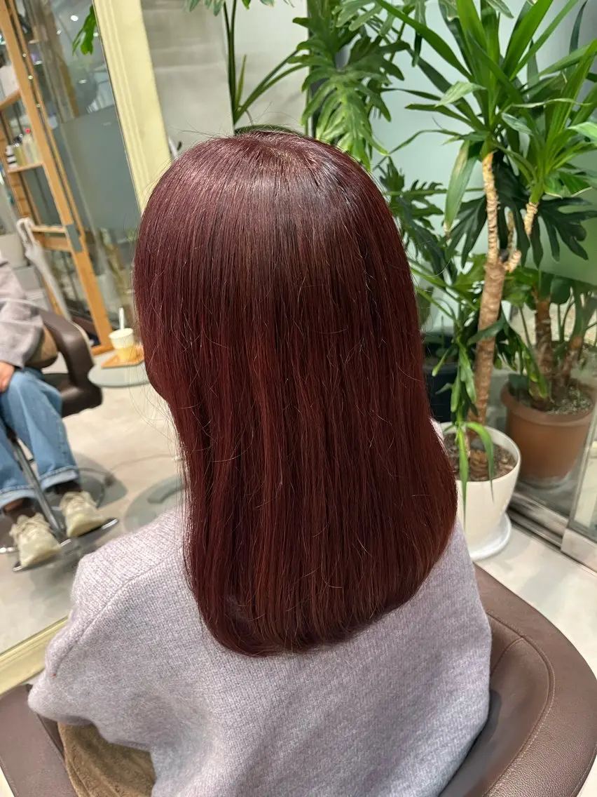 ミディアム トリートメント omocha umiのヘアスタイル