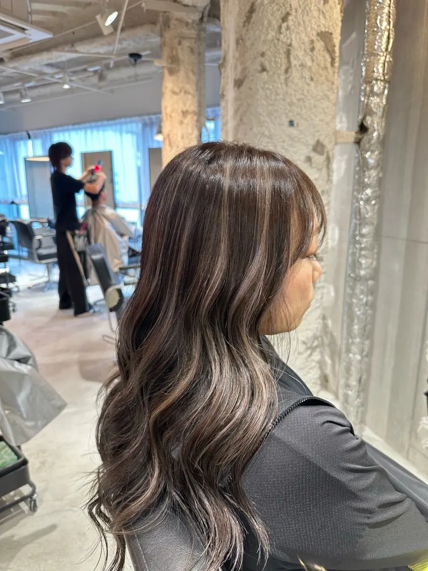 ロング カラー ヘアアレンジ カット ヘアカラー トリートメント 久米 治仁のヘアスタイル