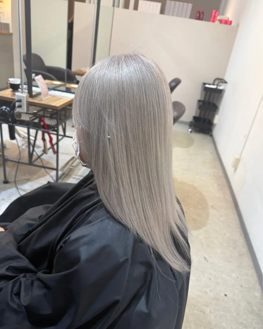 ミディアム カット ヘアカラー トリートメント 久留米髪質改善 miri..ブリーチのヘアスタイル