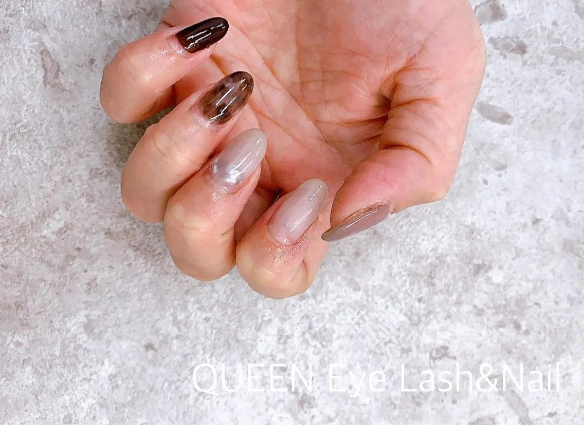 ミディアム カラー ネイル Bloom Nailのネイルデザイン