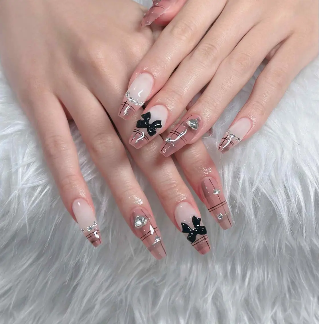 ネイル フレンチネイル ジェルネイル ハロウィン 韓国ネイル マグネットネイル ハンドネイル Hbaby nailのネイルデザイン