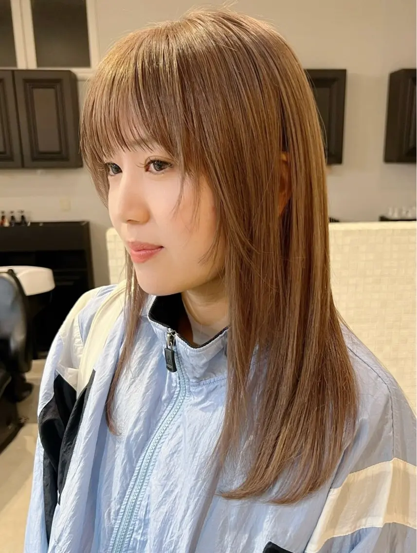 セミロング カラー December 伊勢崎のヘアスタイル