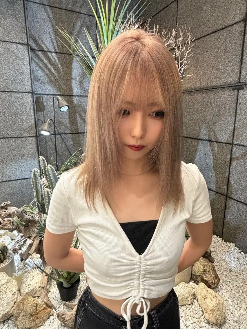 ミディアム カラー ベージュカラー ミルクティーベージュ ヘアカラー 🥇メンズパーマ /縮毛矯正/木村神心のヘアスタイル