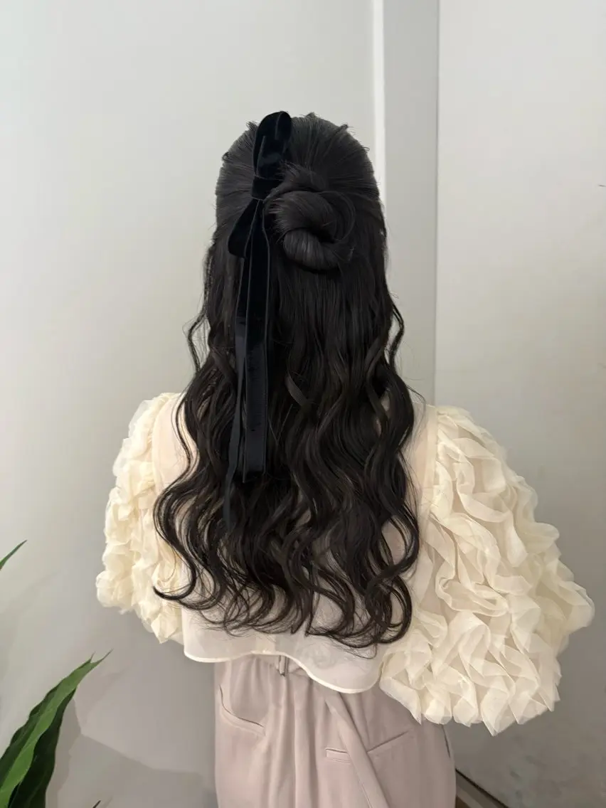 ロング ヘアアレンジ ハーフアップ 結婚式・ブライダル 韓国風ヘア ヘアセット 卒業式お呼ばれ🕊️ ヘアセット✴︎ミキのヘアスタイル