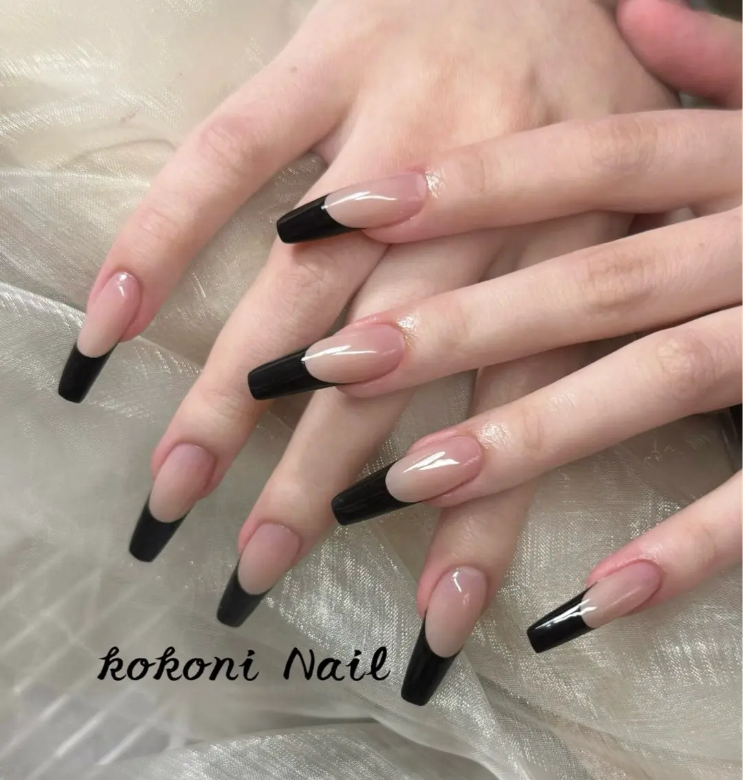 【チップ長さだし】フレンチネイルの写真