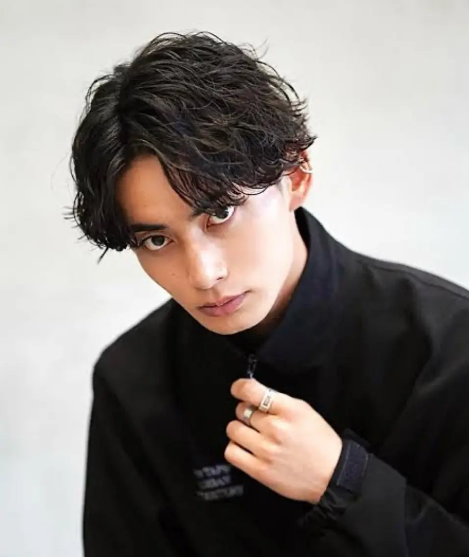 ミディアム メンズ センターパート 石川 大瑚のヘアスタイル