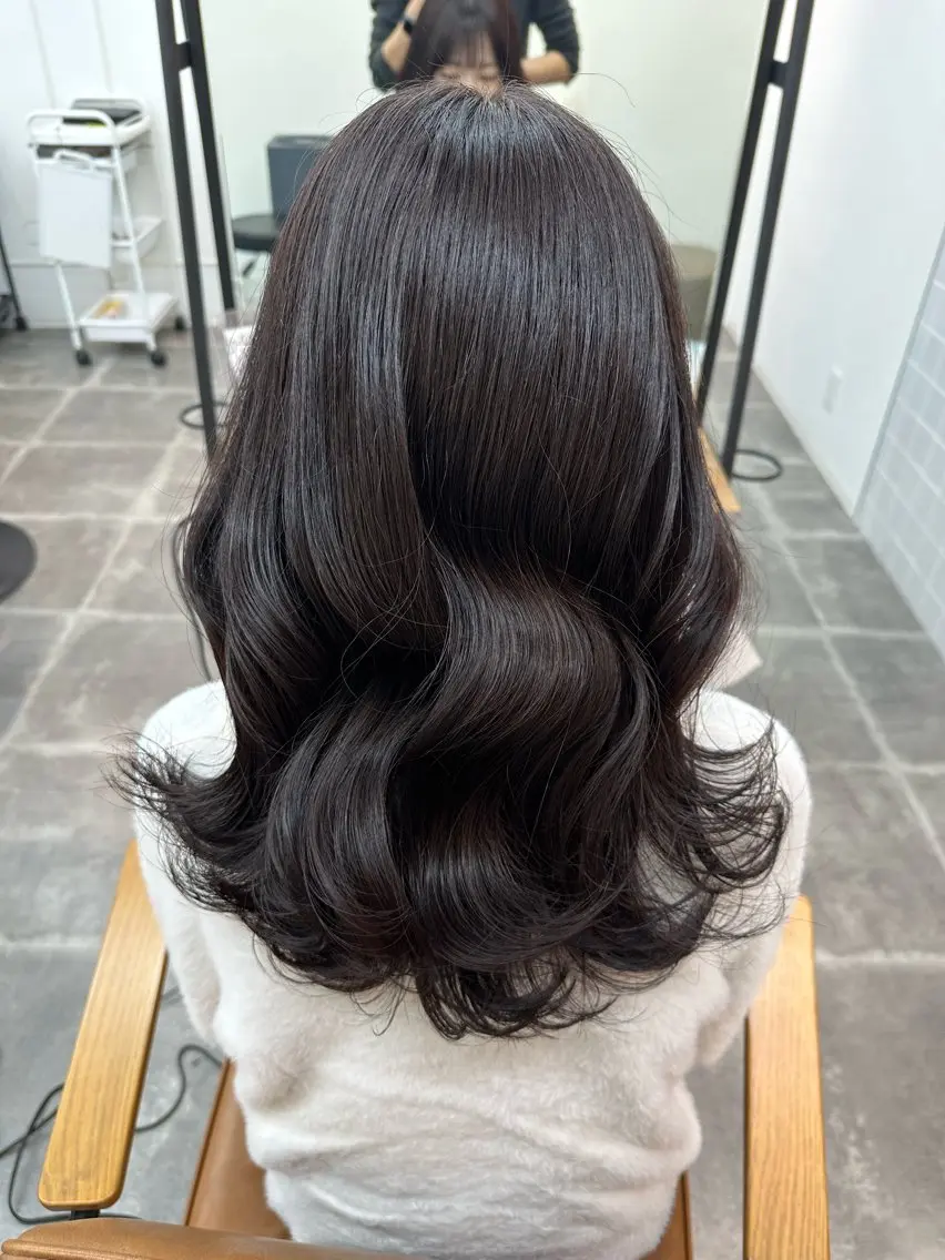 セミロング カラー MOE /Zina横浜2ndのヘアスタイル