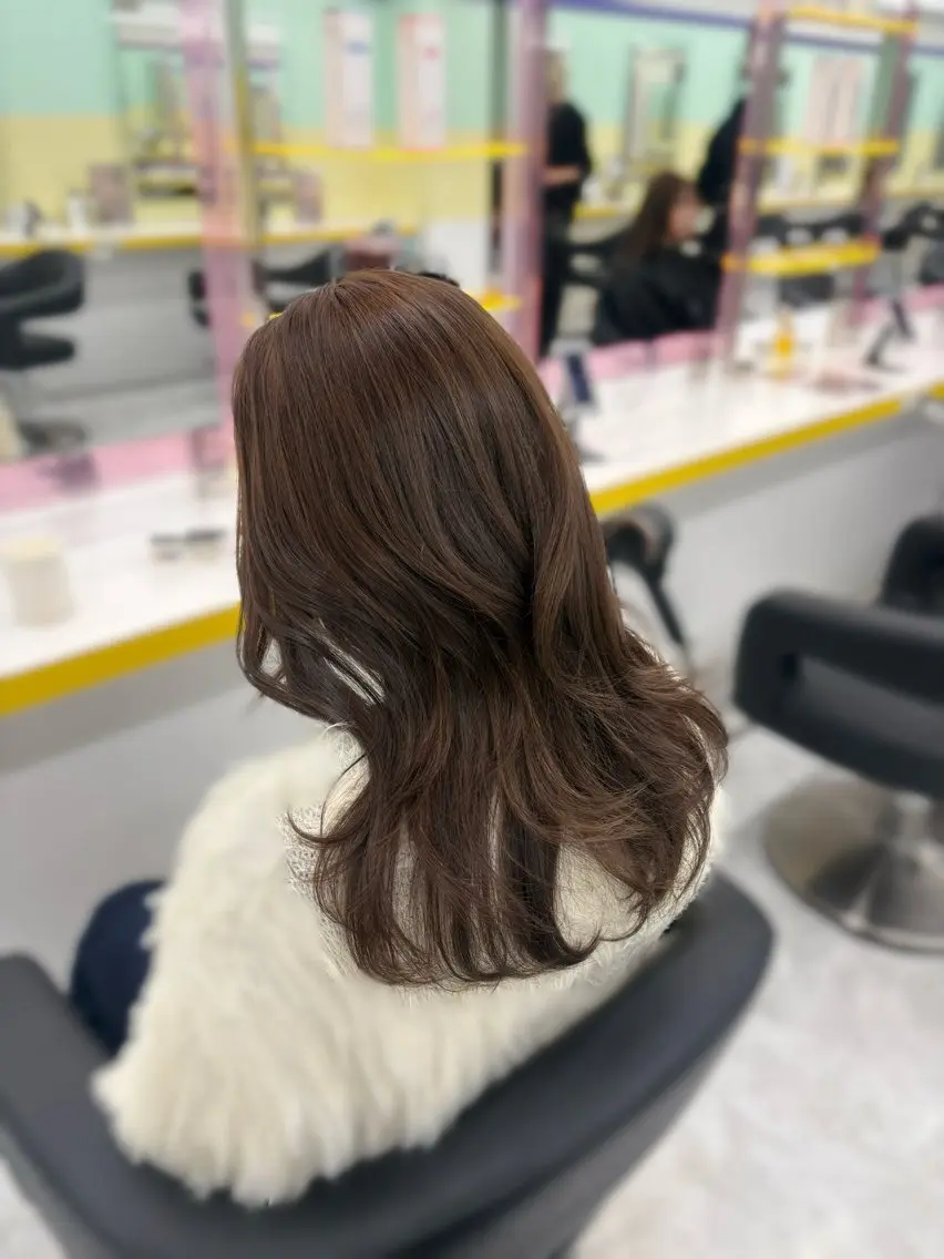 セミロング カラー カット ヘアカラー ベージュ×レイヤー 🤎横浜/miu🤎のヘアスタイル