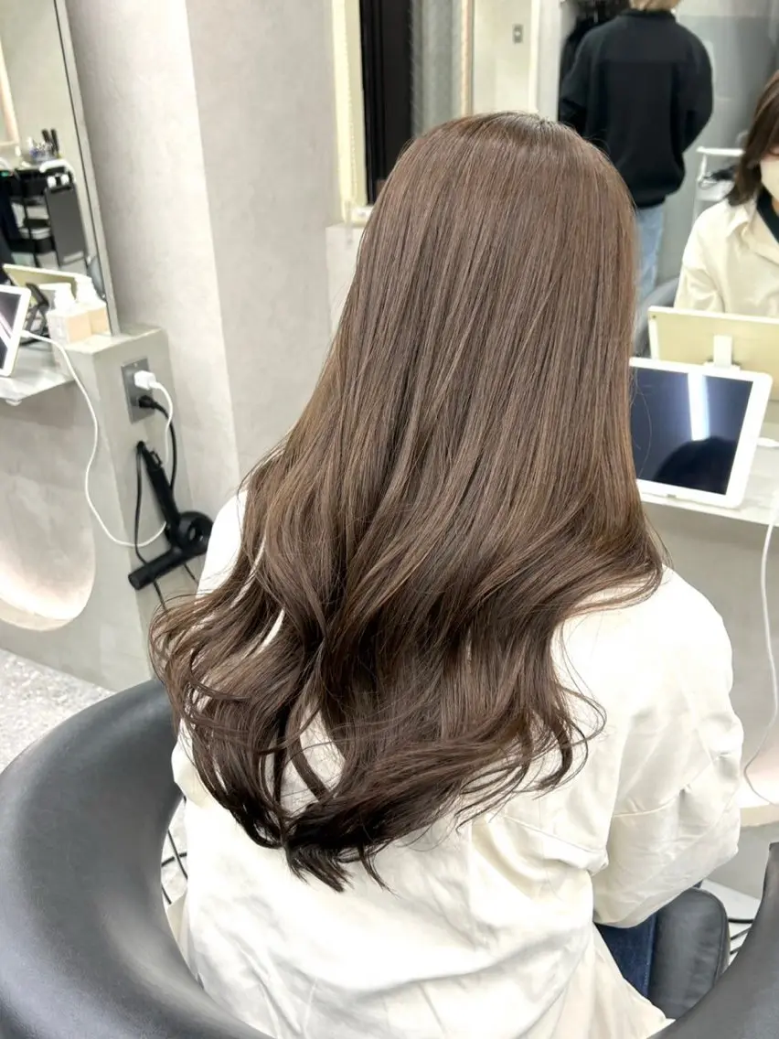 ロング カラー ✨大川 錬✨ -7歳若返りショートのヘアスタイル