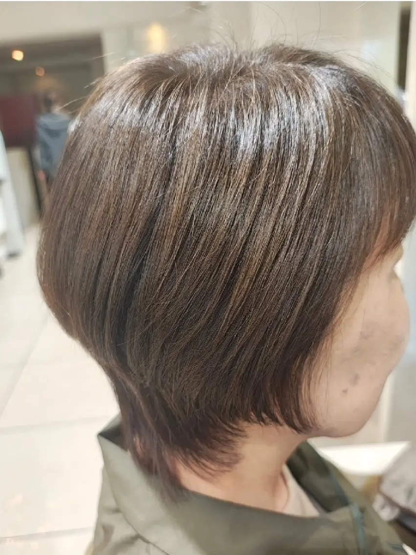 リタッチ艶カラー(2cm以内)の写真