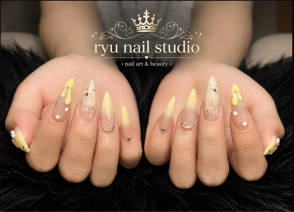 ネイル アートネイル フレンチネイル ジェルネイル キラキラネイル ニュアンスネイル ハンドネイル Ryu Nail YukiChanのネイルデザイン