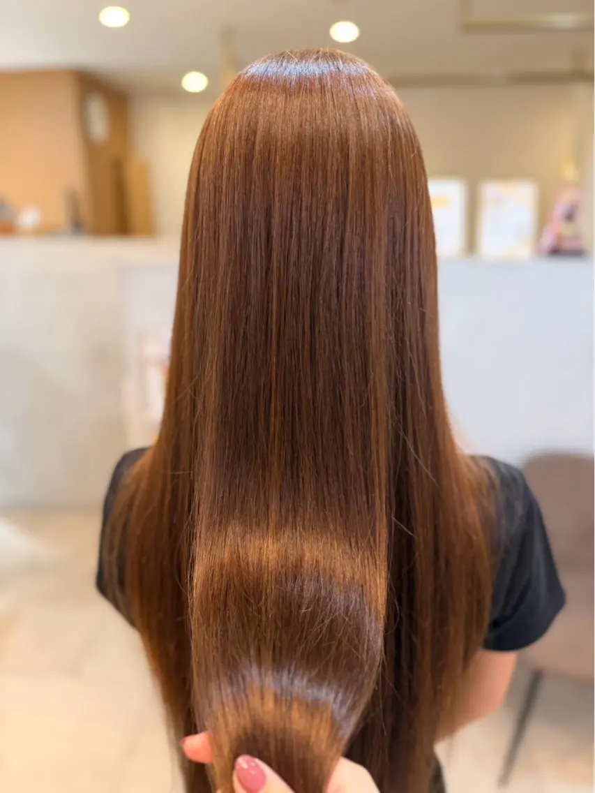 カラー ブリーチ 透明感カラー ブリーチなしカラー ヘアカラー 城所 瑠珠来のヘアスタイル