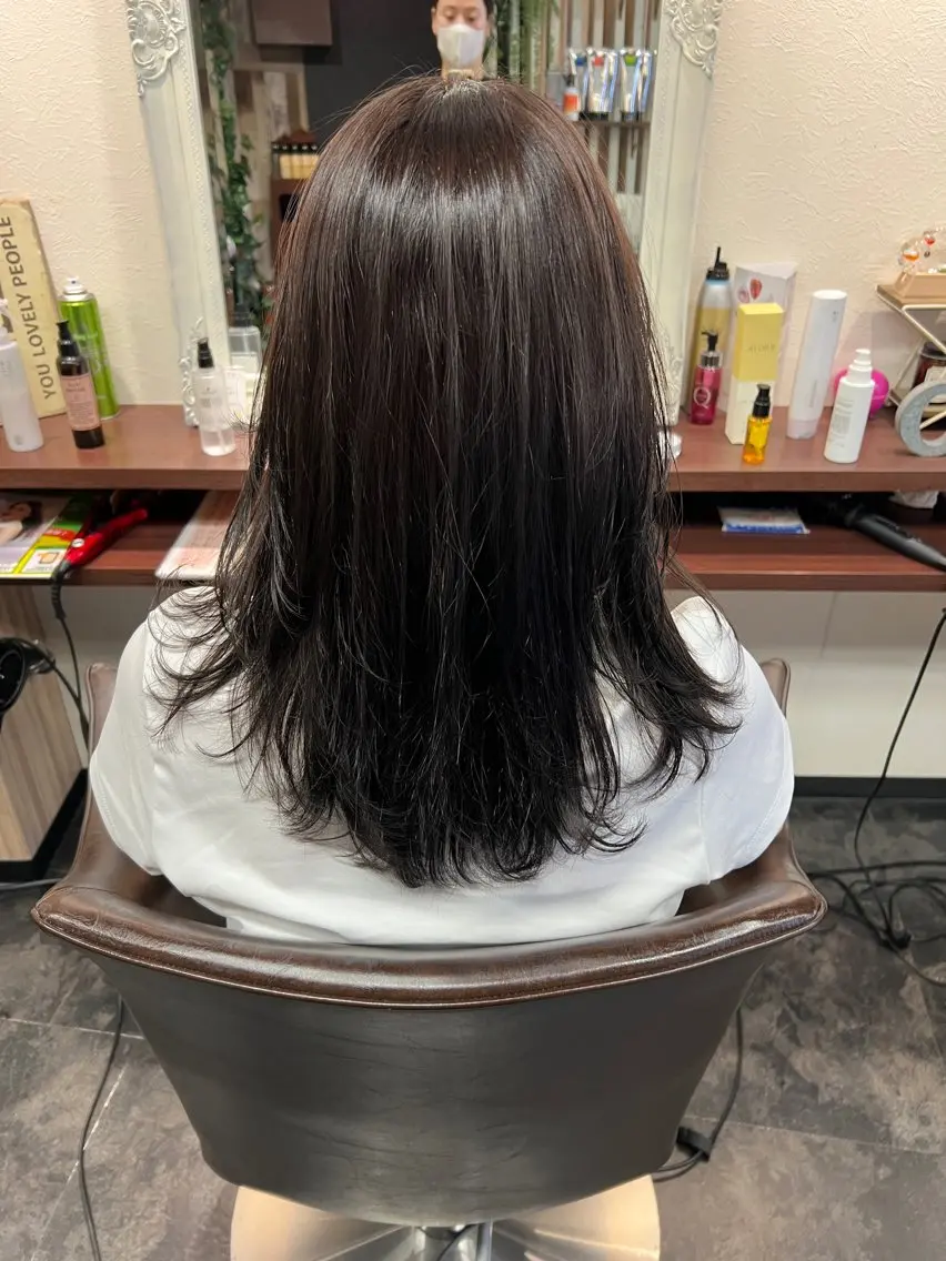 ロング レイヤーカット トリートメント ヘアカラー トリートメント 脇部 亜梨沙のヘアスタイル