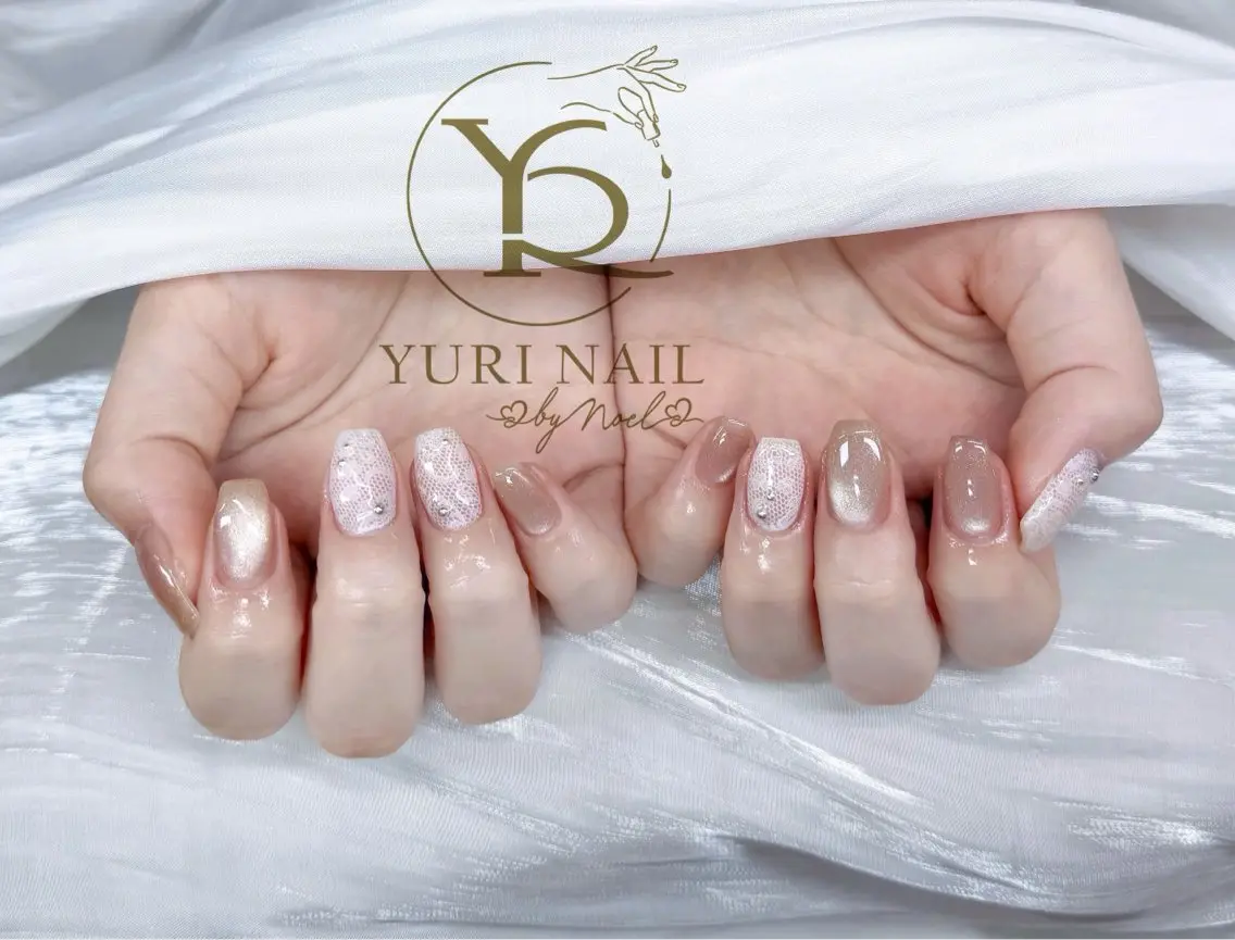 ネイル チークネイル フットネイル フレンチネイル グラデーション キラキラネイル ハンドネイル フットネイル ハンドケア YURI Nail Funabashiのネイルデザイン