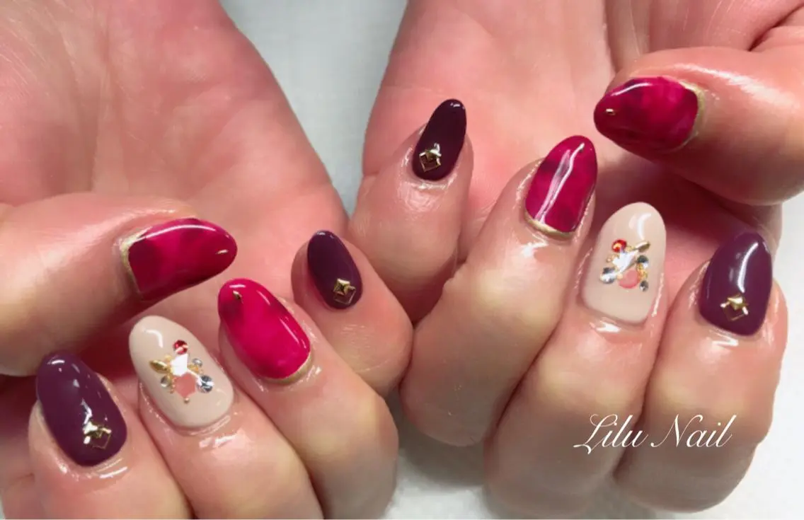 ネイル べっ甲ネイル 赤色 モチの良さ◉ フィルインネイル♡のネイルデザイン
