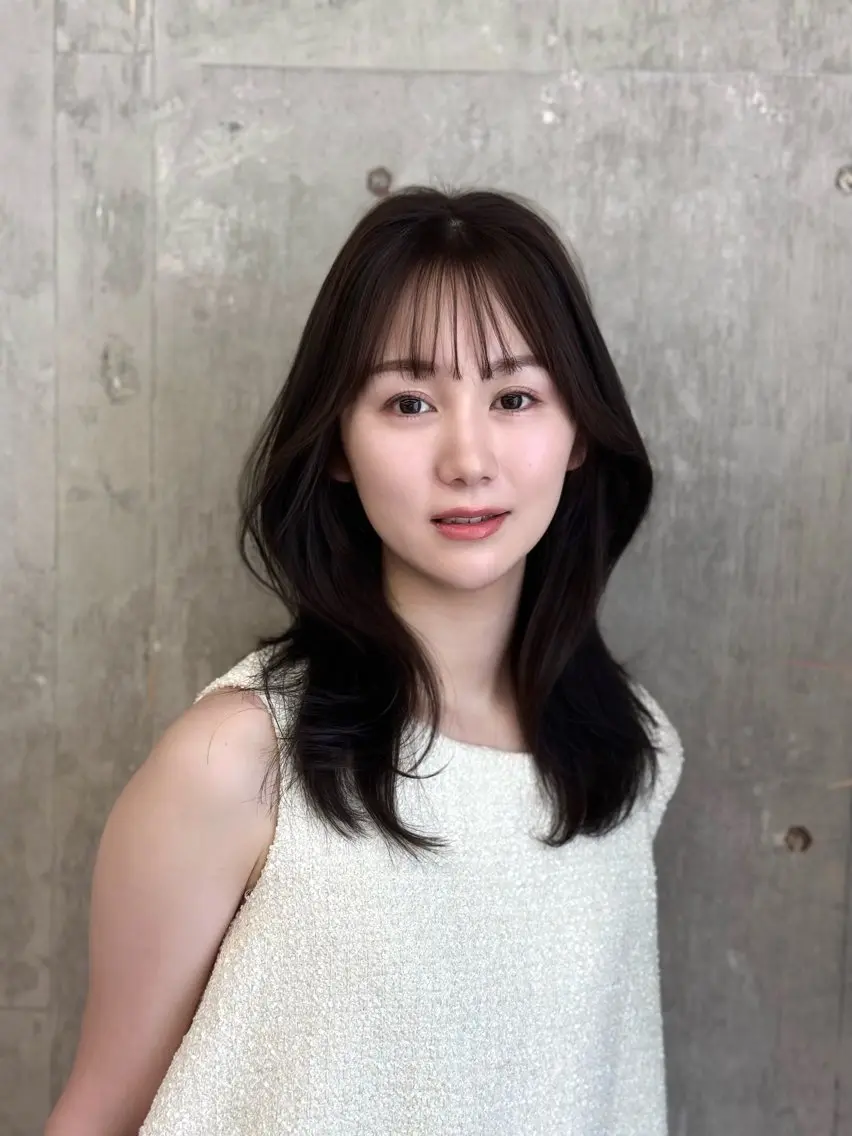 ミディアム アッシュ 髪質改善 韓国風ヘア レイヤーカット おくれ毛 カット ヘアカラー トリートメント 髪質改善カラー🦋 レイヤー/ナカネのヘアスタイル