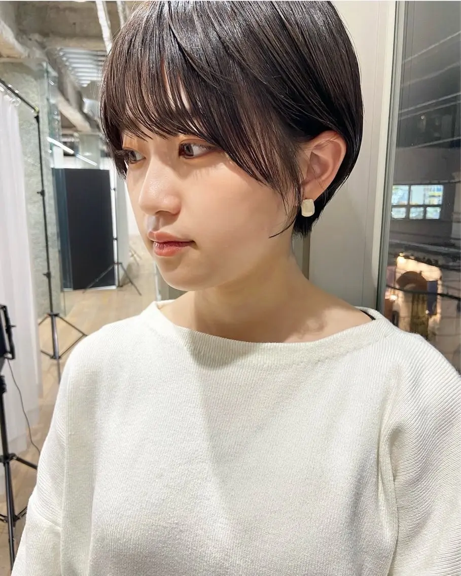 ショート ボブ 髪質改善 似合わせカット ショートヘア 縮毛矯正 カット トリートメント 🩷透明感カラー 🩷レイヤー・ボブのヘアスタイル