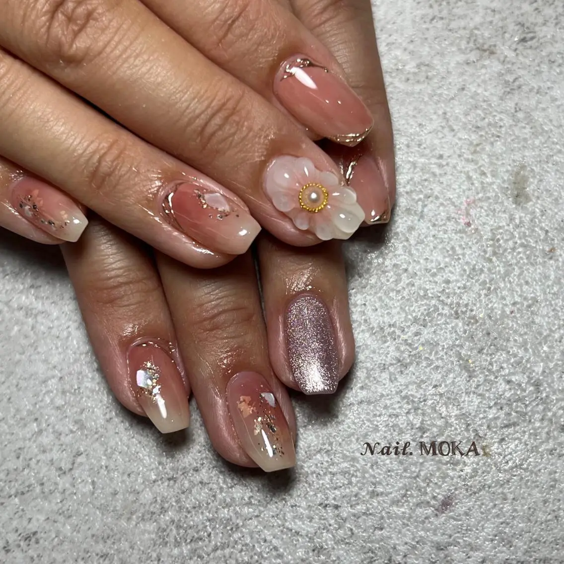 ネイル フラワーネイル ニュアンスネイル ぷっくりネイル nail. MOKAのネイルデザイン